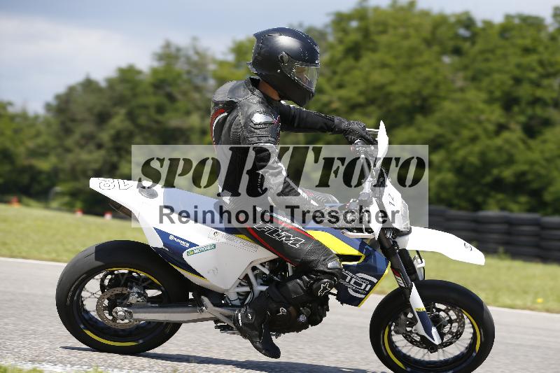 /Archiv-2024/29 12.06.2024 MOTO.CH Track Day ADR/Gruppe blau/12